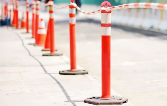 42-arrow-top-traffic-delineator-orange-traffic-safety-application-ss-p-